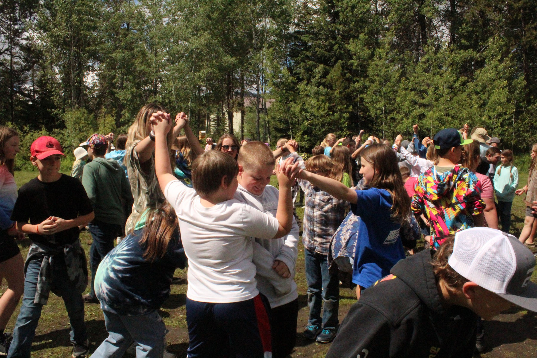 Volunteers working together at Shiloh Bible Camp
